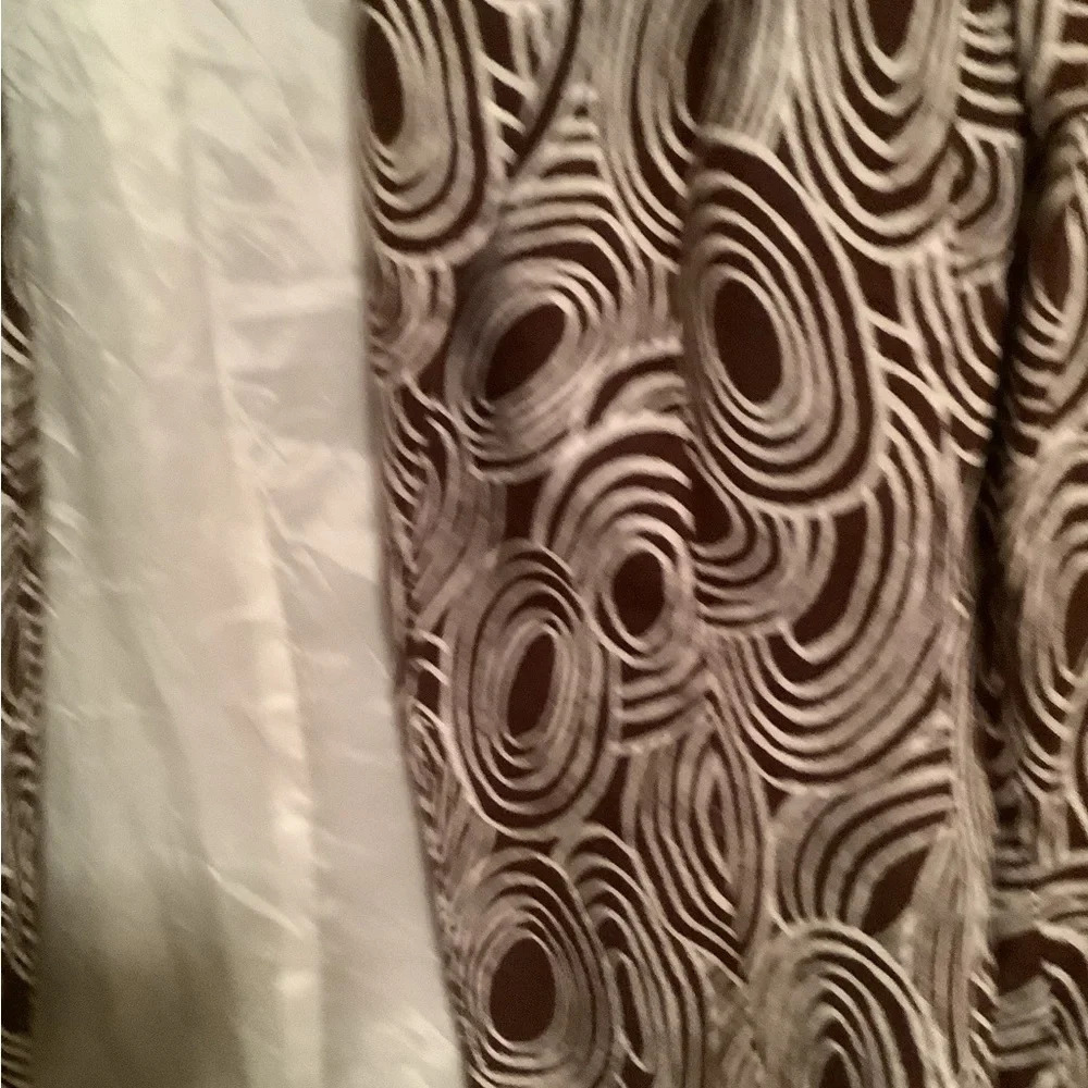 LE SUIT~BROWN~GEO BLAZER~8P - Picture 6 of 7